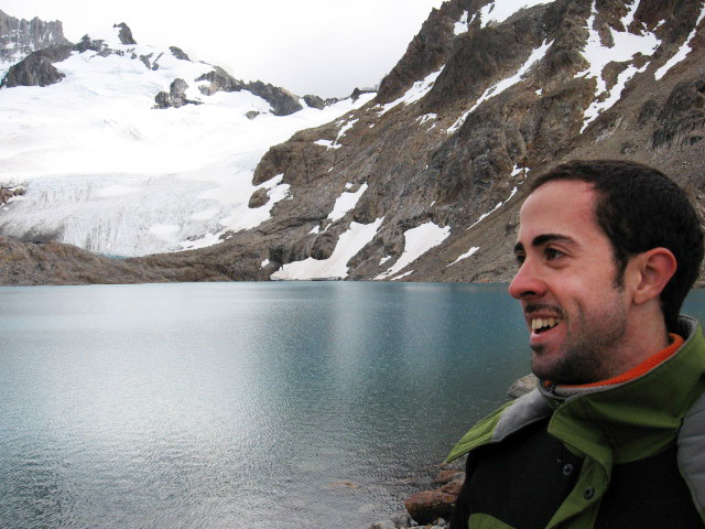 Pablo fulano au lac Torre a El Chalten