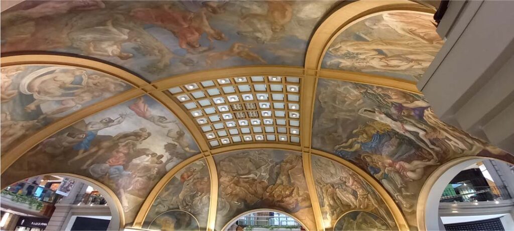 vue des peintures murales de Galerías Pacífico