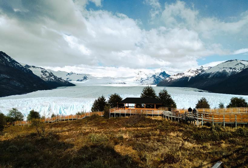 Vue panoramique du glacier perito moreno d’en haut